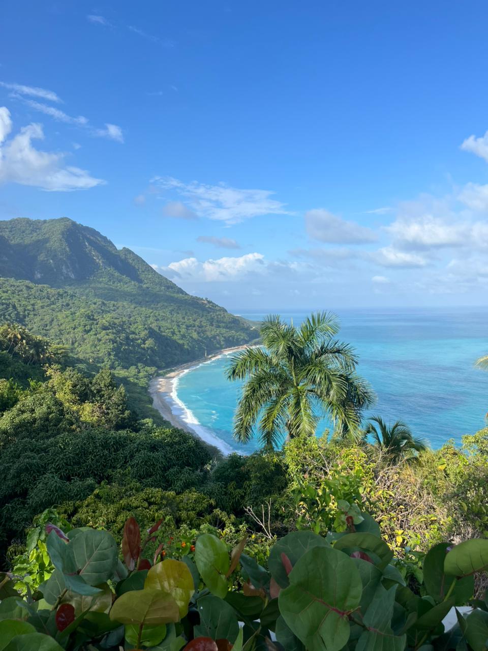 BAHIA DE LAS AGUILAS + BARAHONA